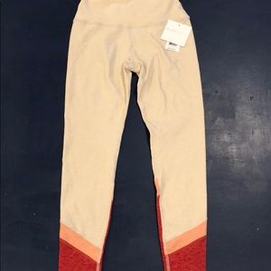 Beyond Yoga Leggings NWT-Size Medium